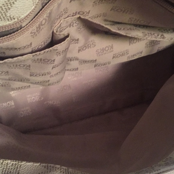 ▫️Michael Kors Handbag◻️Matching wallet available! - Picture 6 of 8